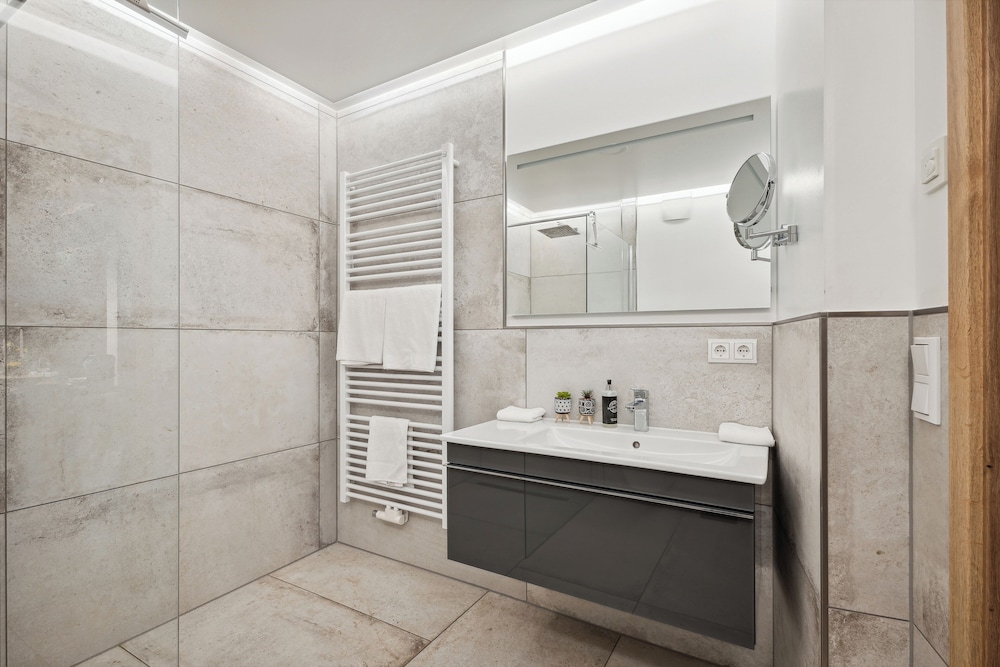 Deluxe Apartment, 2 Bedrooms, Non Smoking photo 2