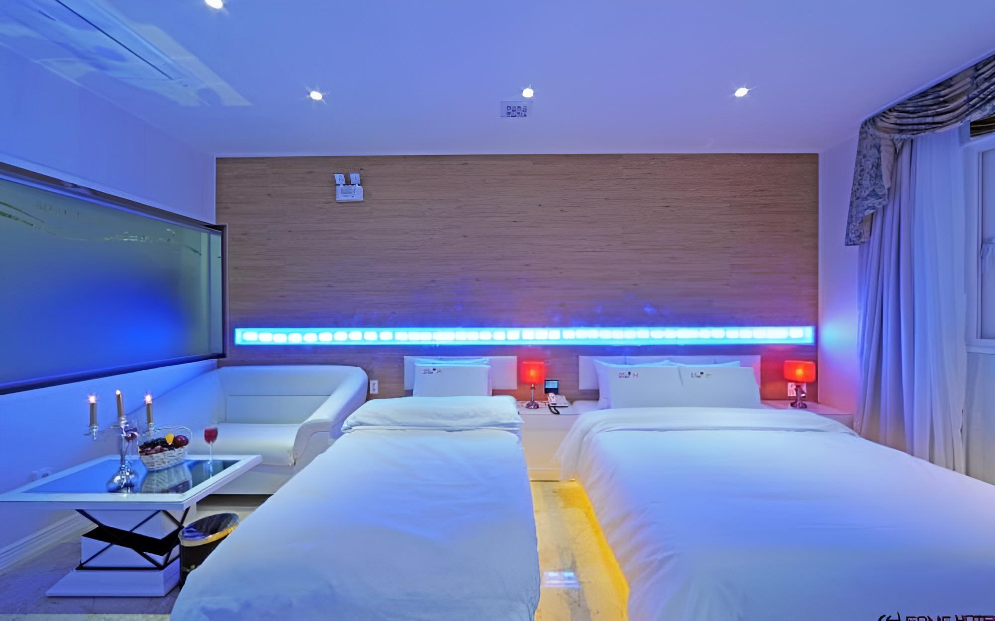 Room (Twin room (double + single breakfast ) - Photo 3