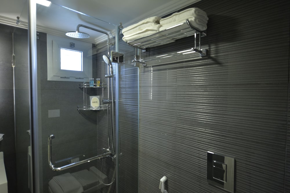 Business Room, 1 Bedroom - Photo 3