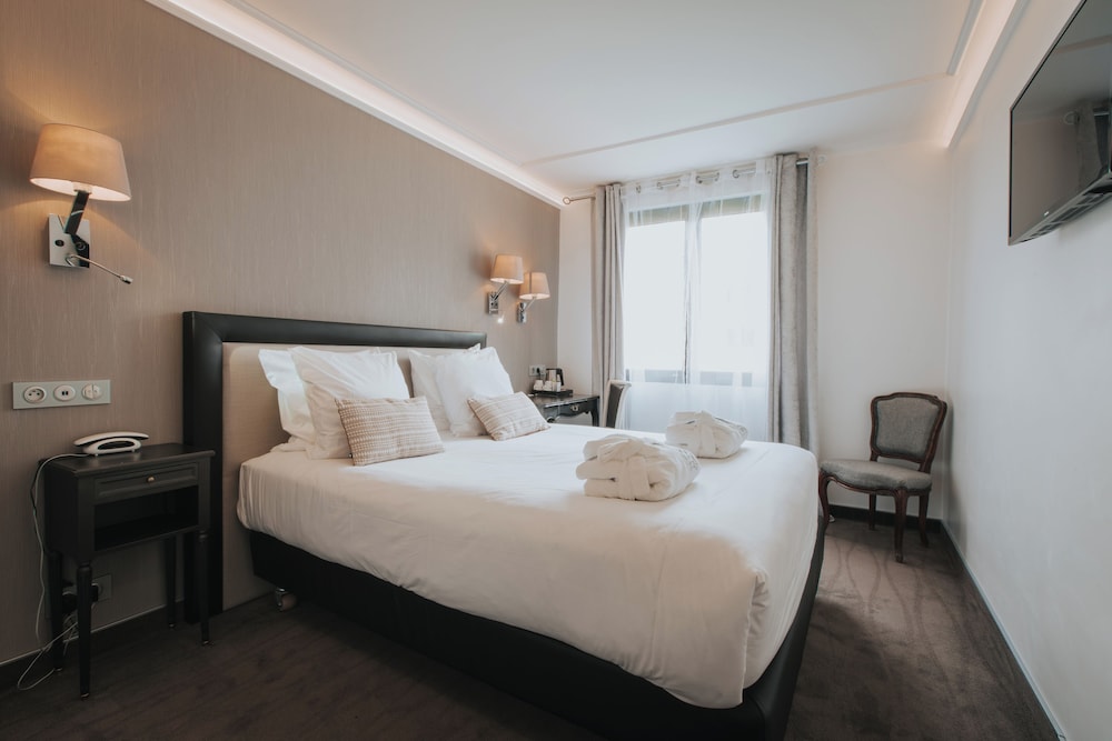 Standard Double Room - Photo 4