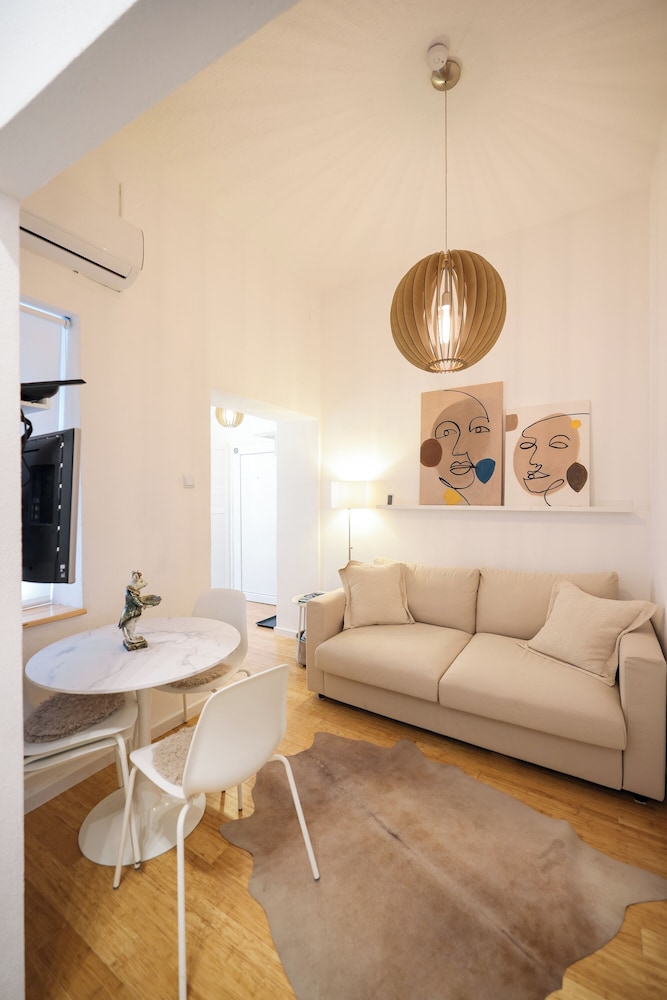 Deluxe Apartment, City View