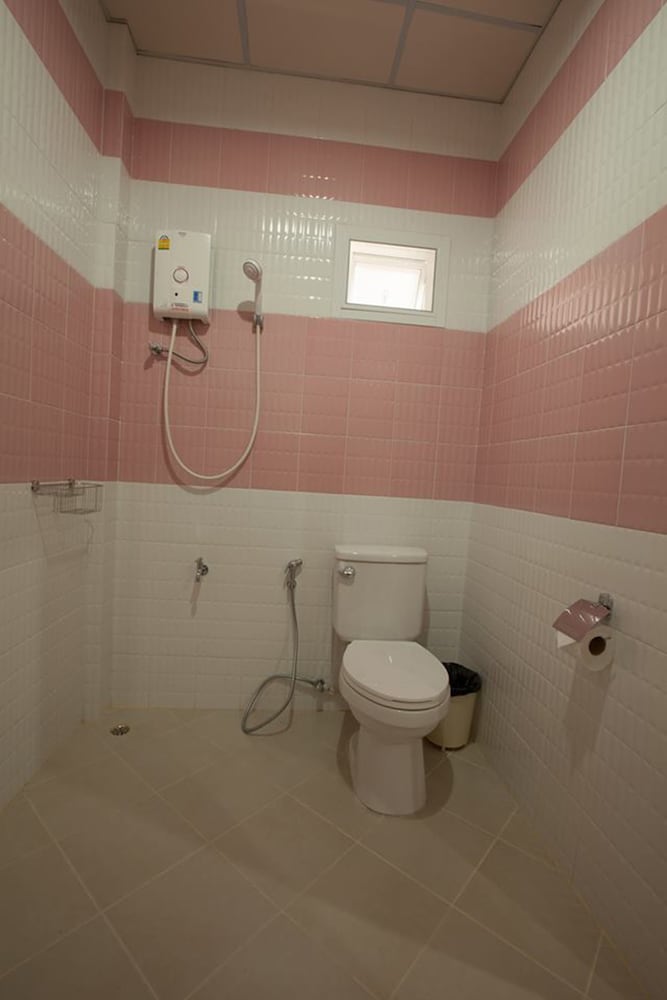 Junior Suite, 1 King Bed, Lanai, Tower photo 2