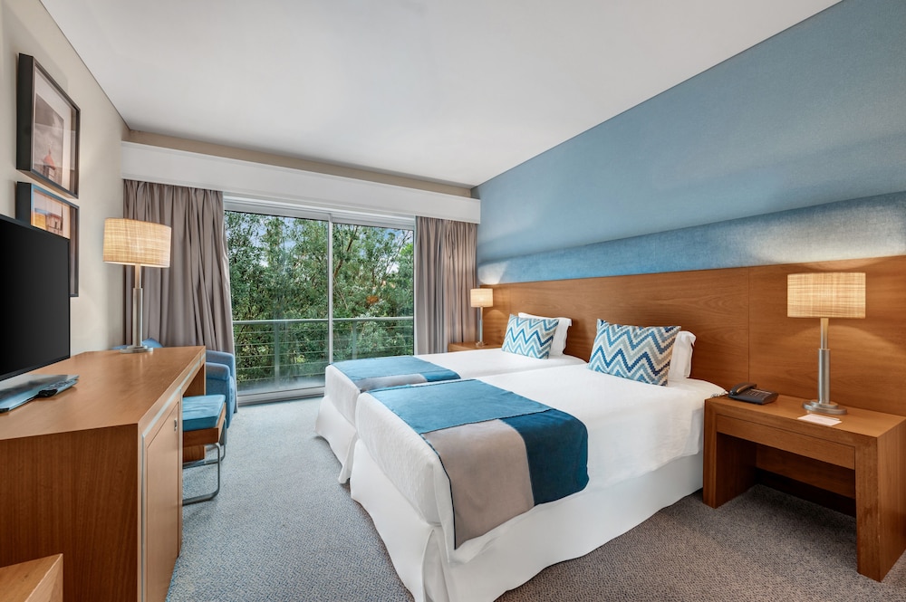 Twin Room, Partial Sea View - Photo 1