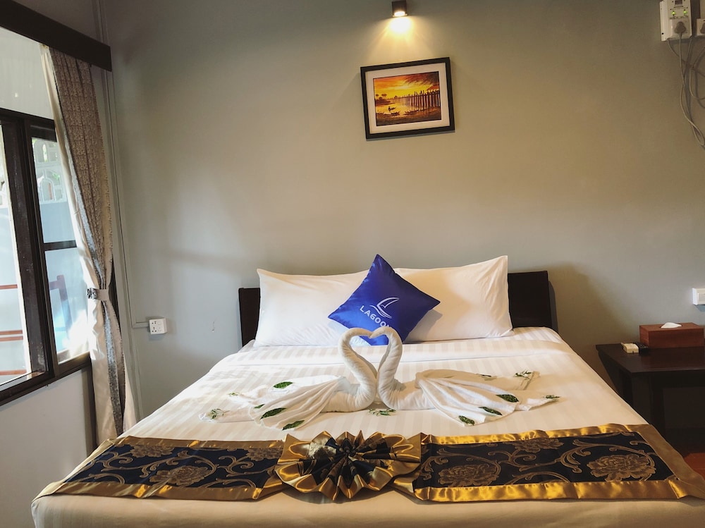 Superior Twin Room, Balcony, Garden View photo 2