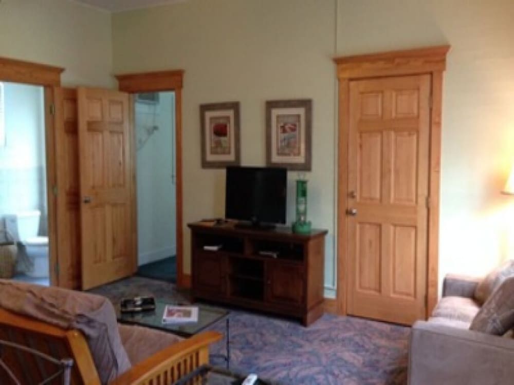 Standard Quadruple Room, Ensuite (1 Bedroom / #4)