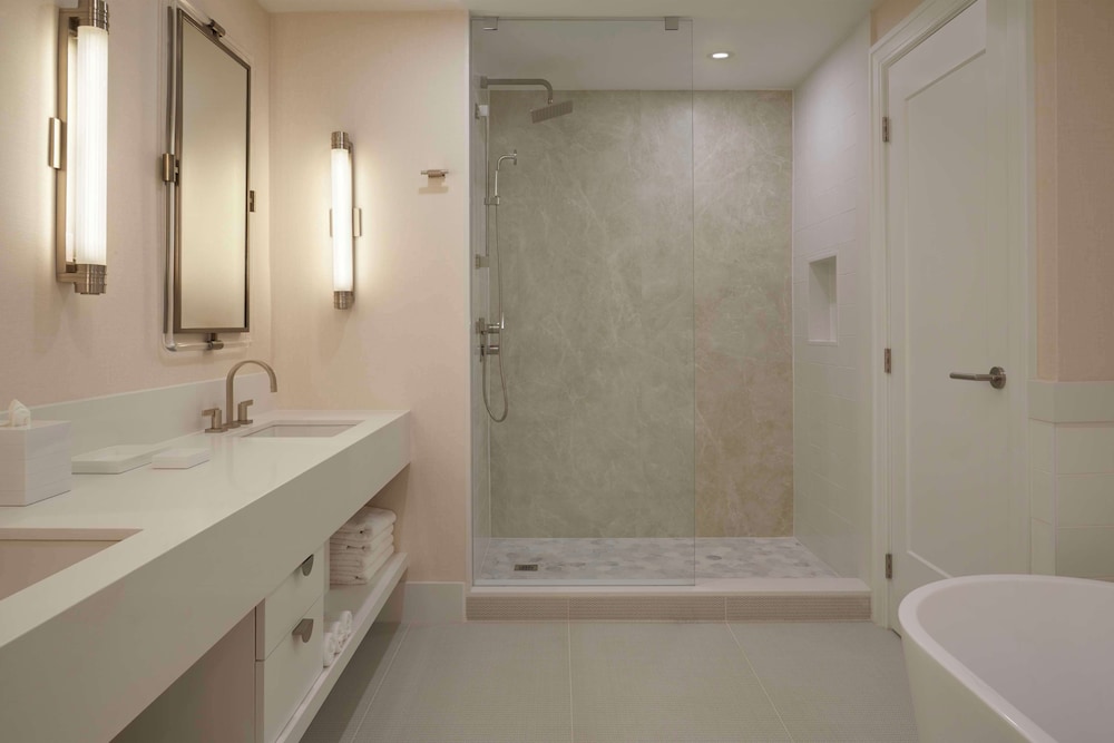 Signature Suite - Kensington