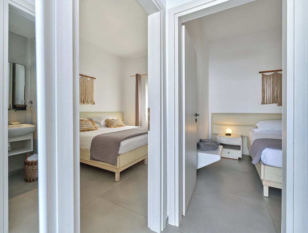 Family Suite, 2 Bedrooms, Balcony photo 1