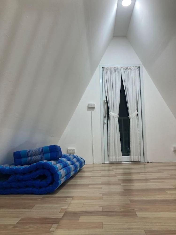 Deluxe Double Room, Patio, Garden View photo 3