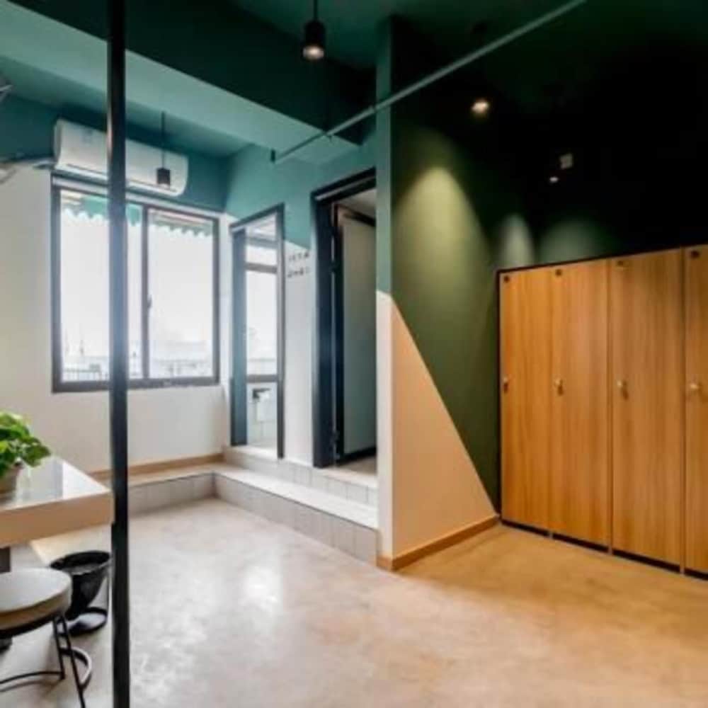 Eight people Shared Dormitory -Woman only photo 2
