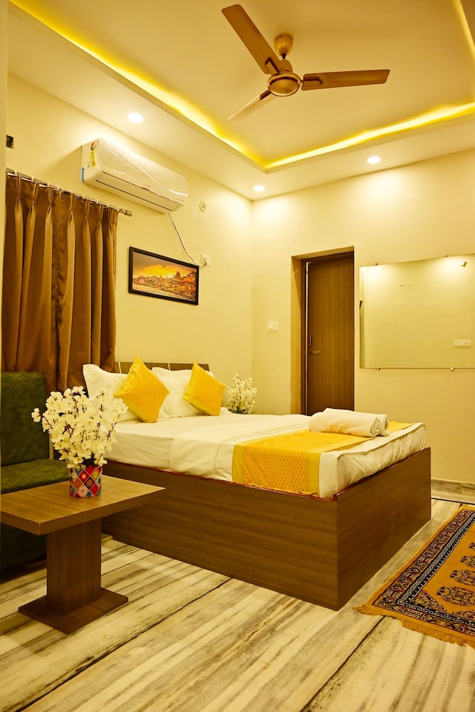 Deluxe Room - Photo 1