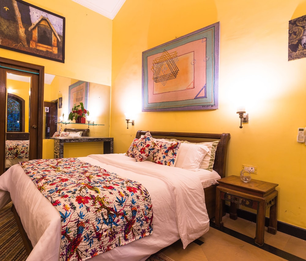 Comfort Double Room, 1 Double Bed, Balcony, Courtyard Area photo 3