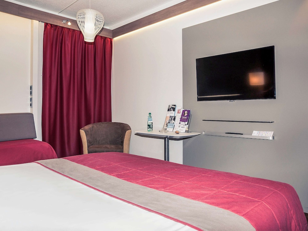 Classic Room, Multiple Beds - Photo 8