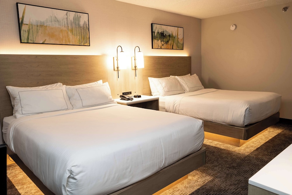 Room, 2 Queen Beds (Lanai)