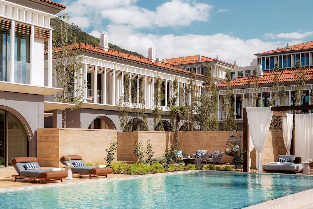 Signature Villa (One)
