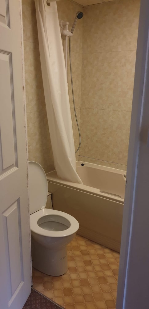 Basic Double Room photo 2