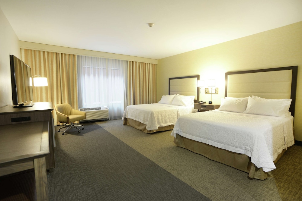 Room, 2 Queen Beds, Accessible, Non Smoking photo 1