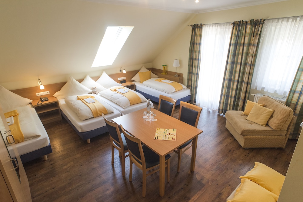 Quadruple Room photo 1