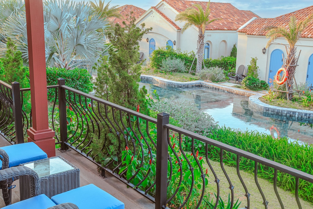 Premier Pool Access King - Photo 5