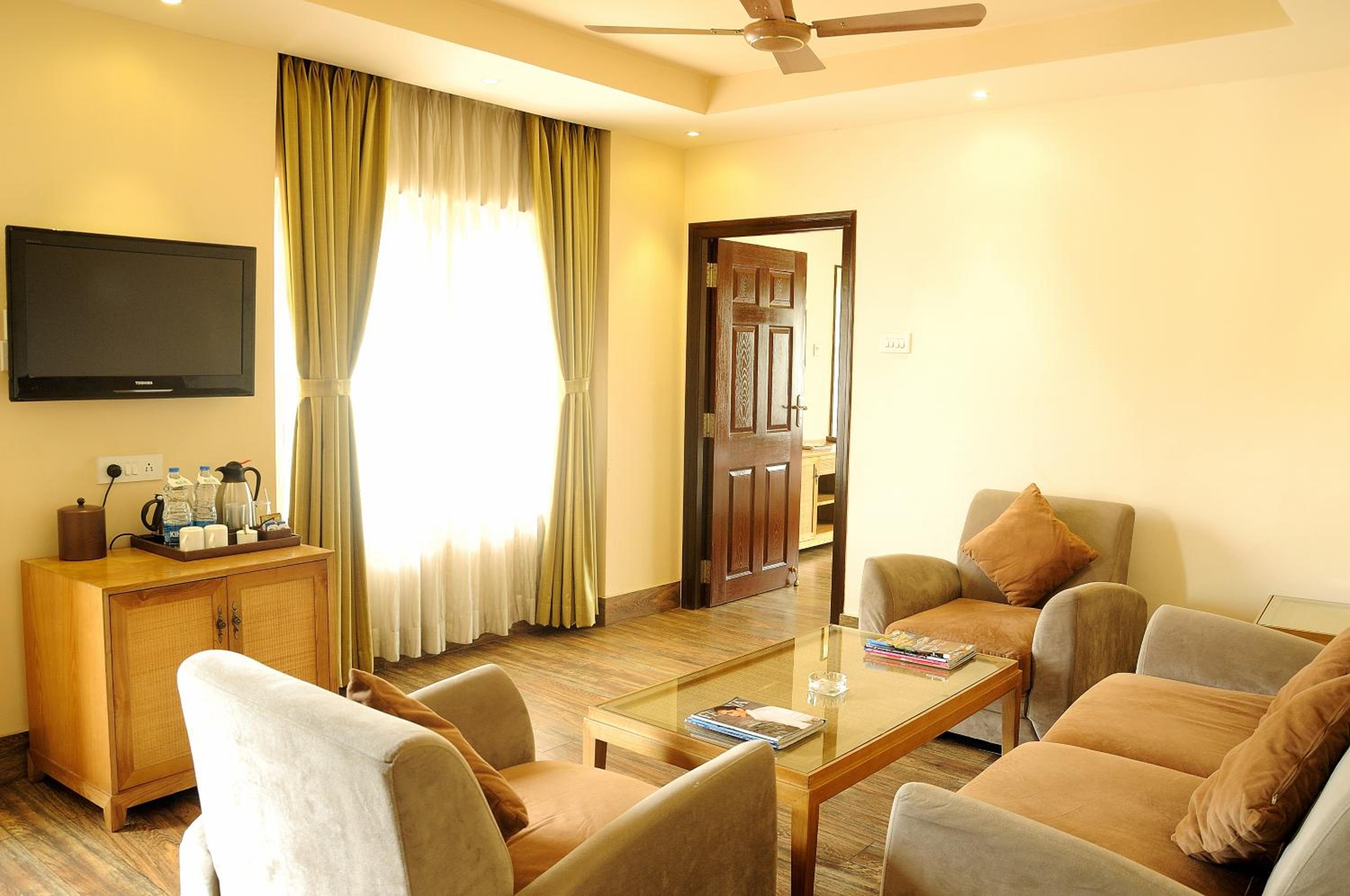 Deluxe Suite photo 3