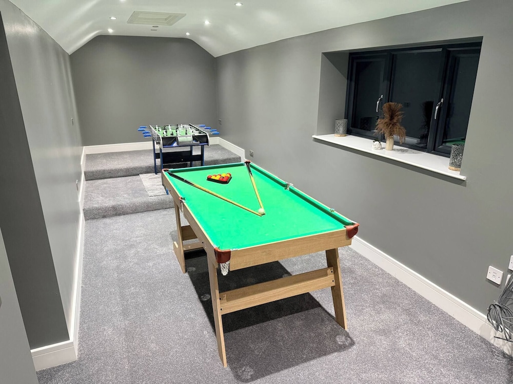 Luxury Home 5 Bedroom 3 Bathroom Games Room Parking, Foto 27