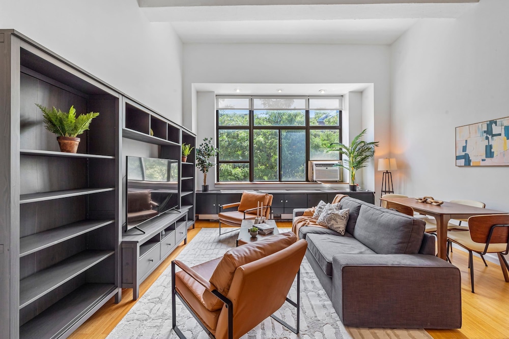 Apartment photo 1