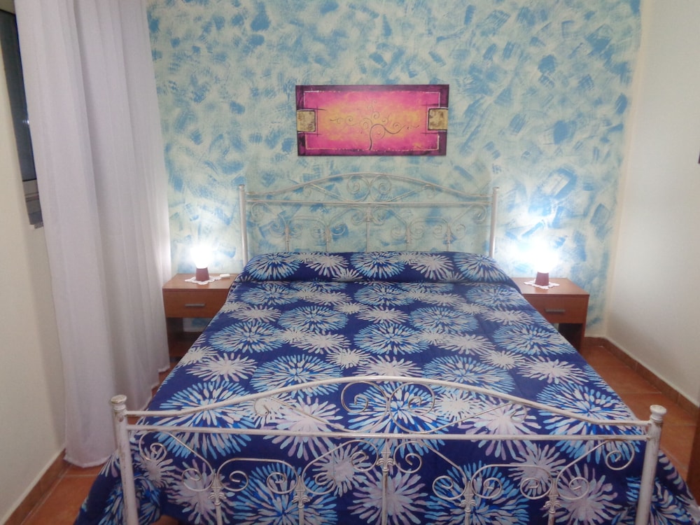 Standard Room, 1 Double Bed photo 3
