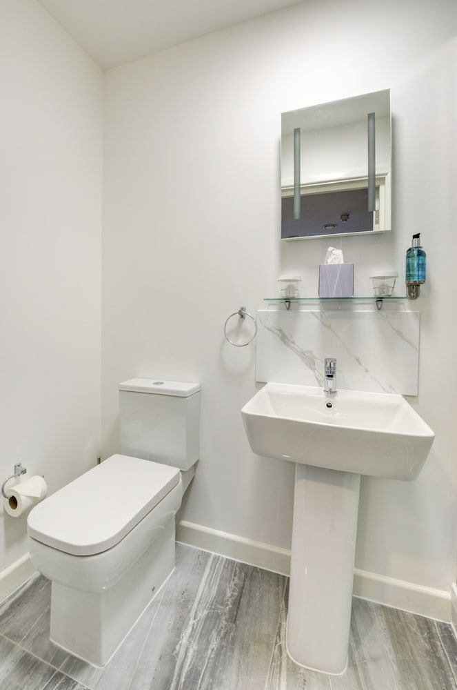 Standard Twin Room, 1 Double or 2 Twin Beds (Shared)