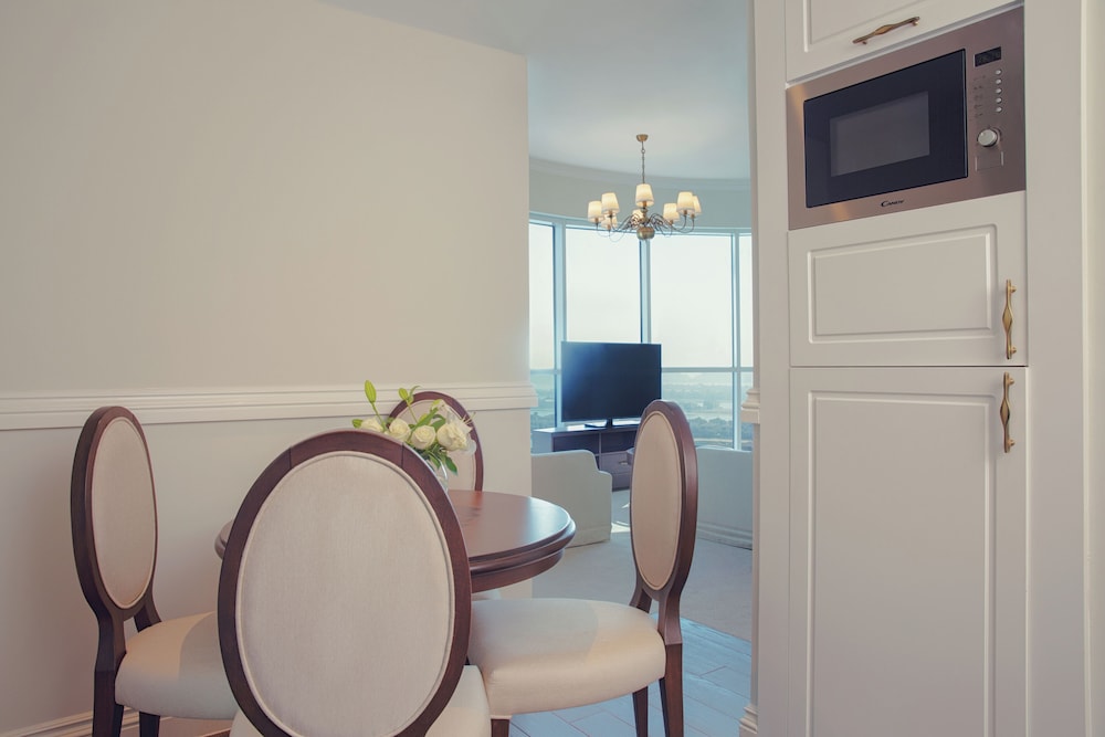 Grand Studio - Private Beach, Infinity Pool, Lazy River & Kids Club Access