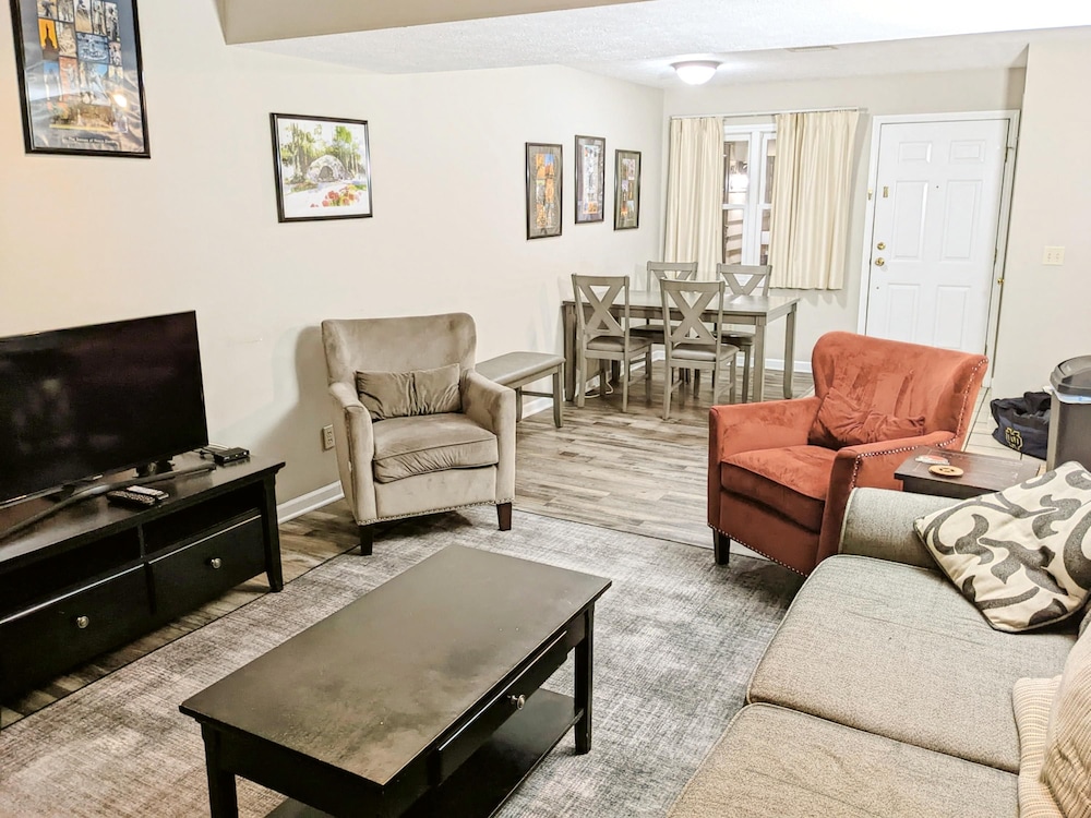 Apartment photo 1
