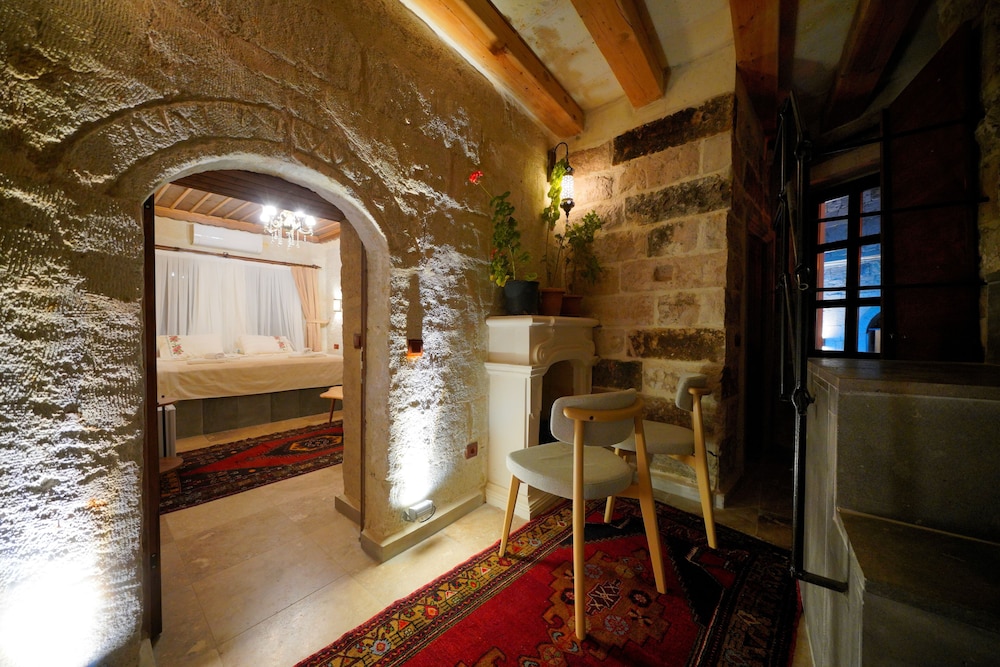 Traditional Room photo 2