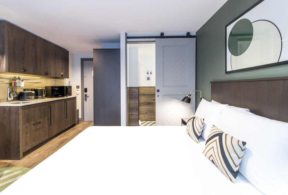 Studio Suite, 1 Double Bed photo 2