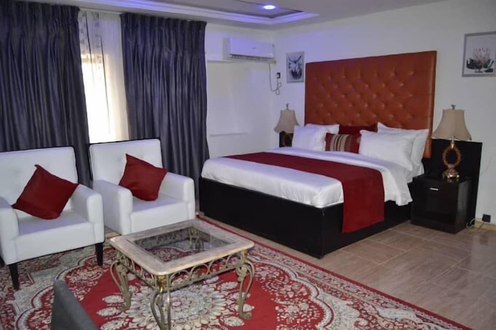 Deluxe Room, Balcony, City View photo 1