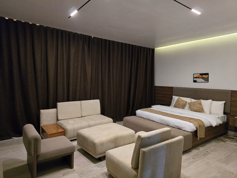 Premium Double Room, Balcony, Garden View