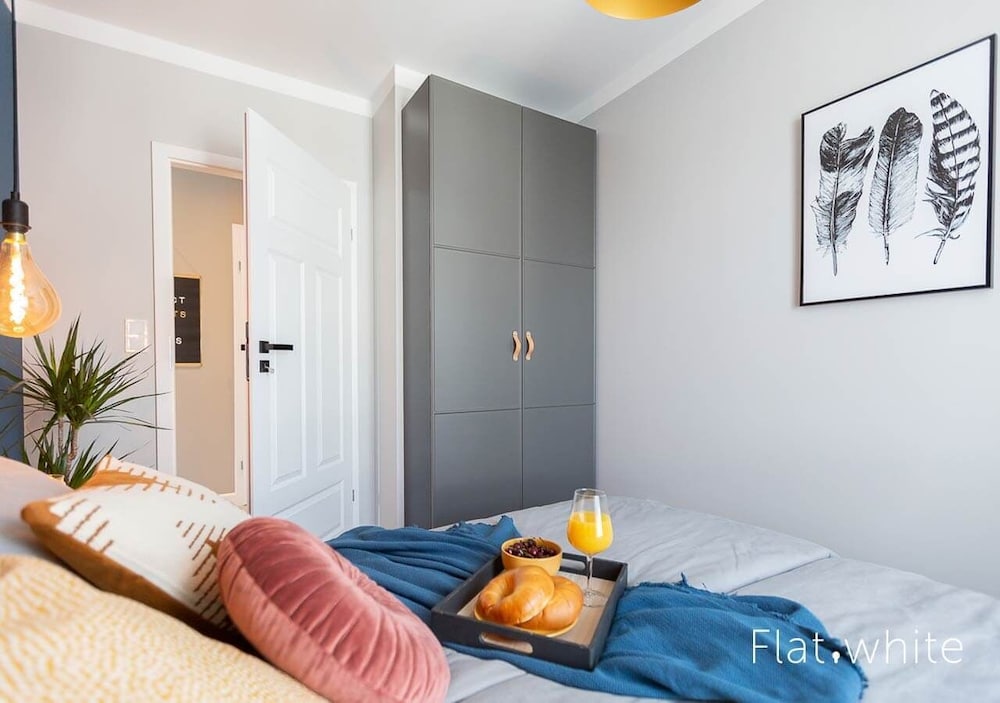 Exclusive Apartment, 1 Bedroom (Obywatelska 47B-14/2) photo 3