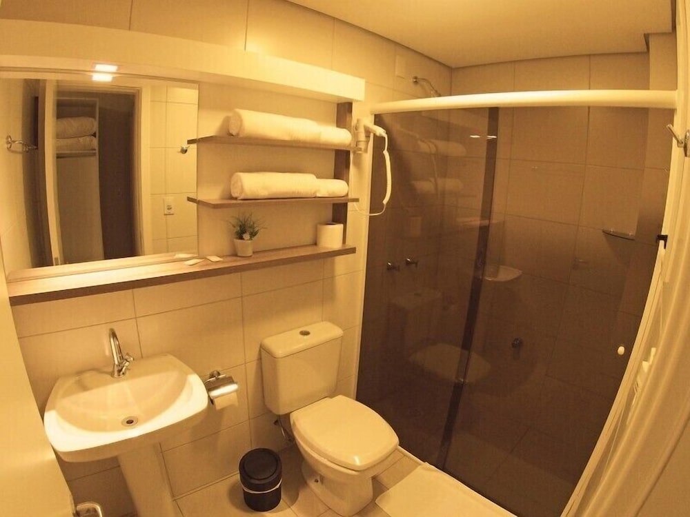 Room, 1 Queen Bed - Photo 3