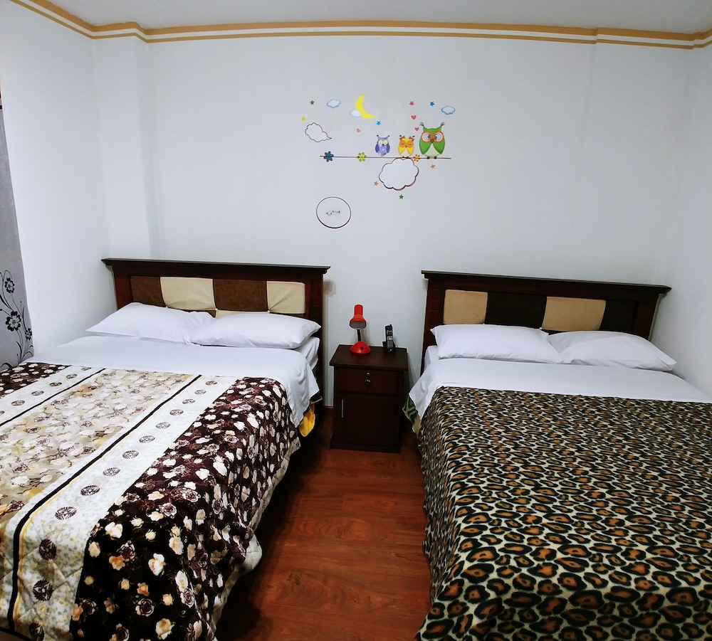 Basic Double Room, 2 Queen Beds, Ensuite photo 2