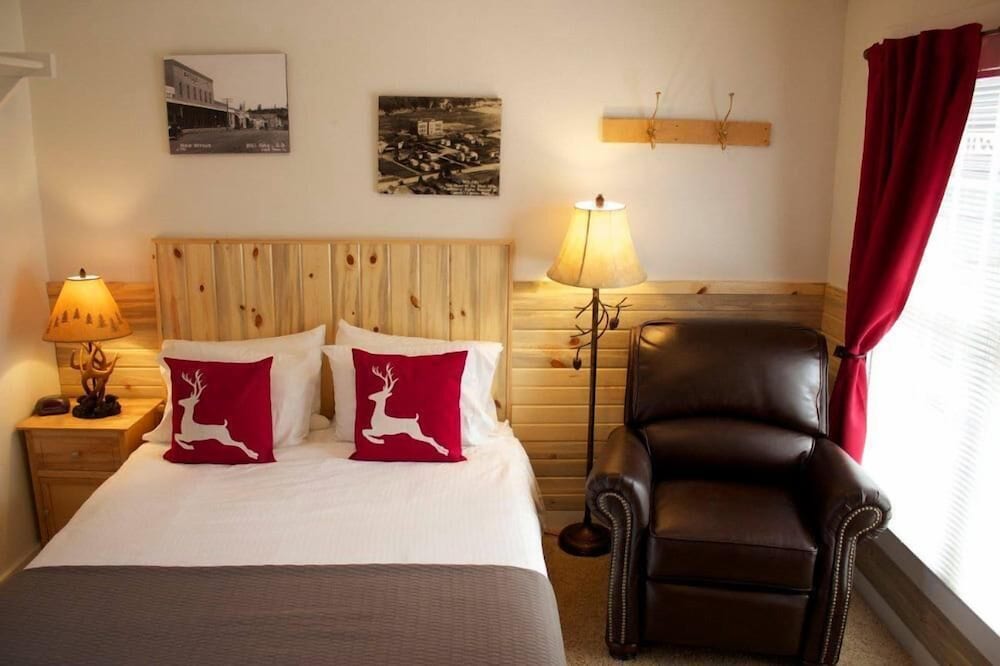 Iron Horse, 1 queen bed, Private bathroom