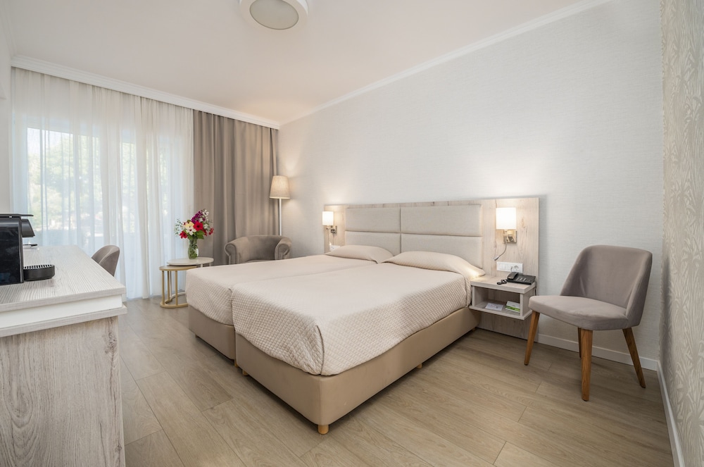 Superior Twin Room, Panorama