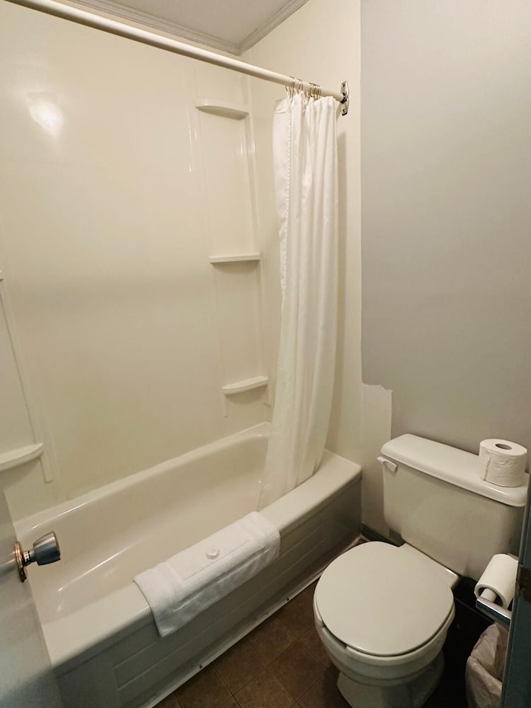 Comfort Room, 2 Double Beds photo 2