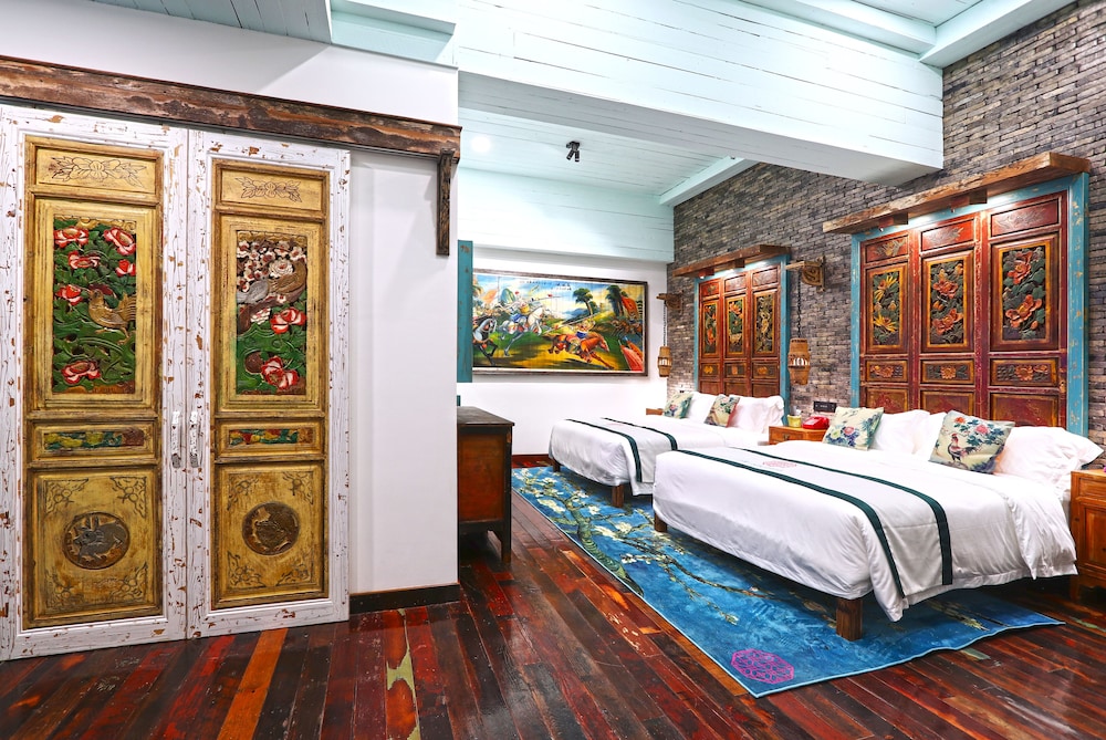 Delightful Double- Queen Room