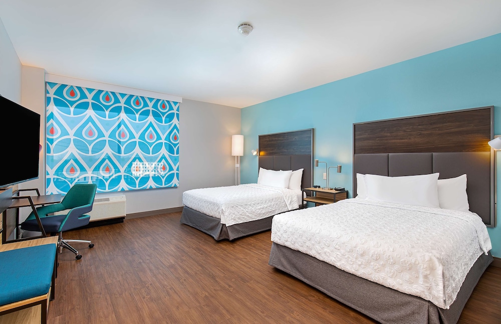 Room, 2 Queen Beds, Accessible (3x3 Shower) - Photo 1