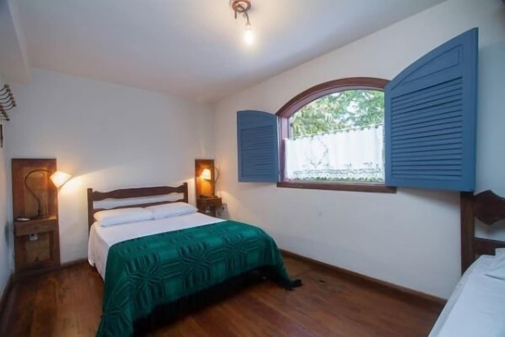 Jervis Bay Getaway - Linen/Towels Supplied to the Main Bed only photo 3