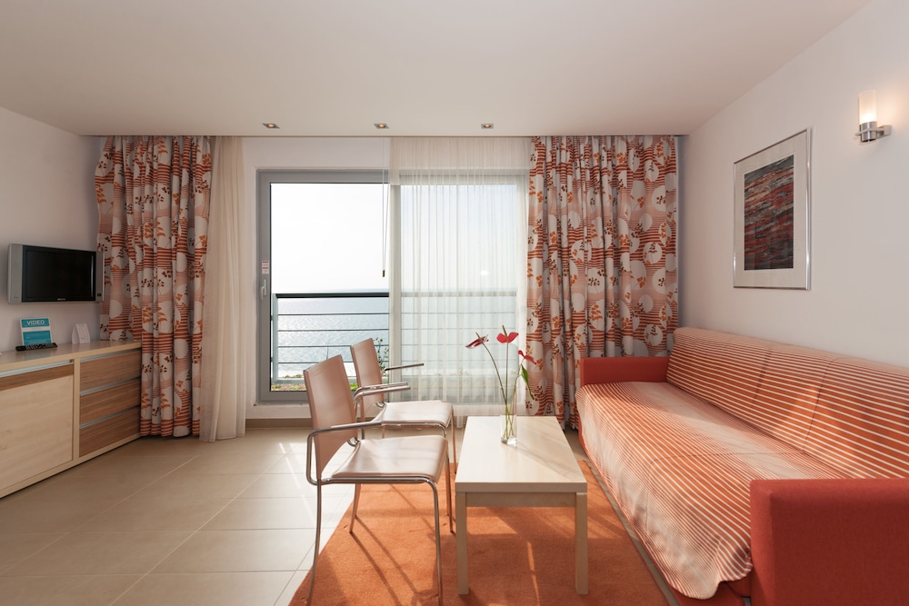 Superior Apartment, 2 Bedrooms (for 6) photo 1