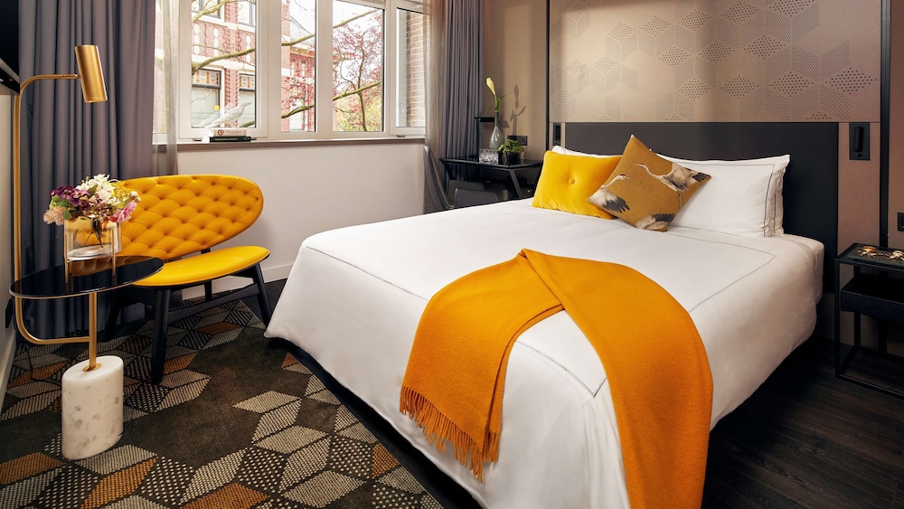 Superior Room, 1 Queen Bed photo 3
