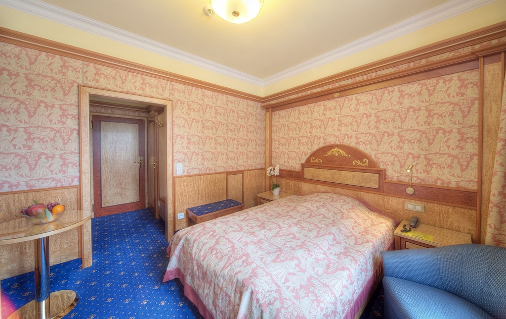 Double Room - Photo 2