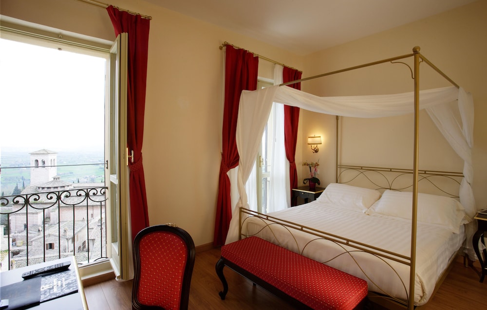 Romantic Suite - Photo 2