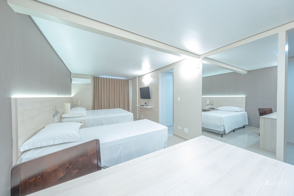 Standard Triple Room, 3 Twin Beds photo 2