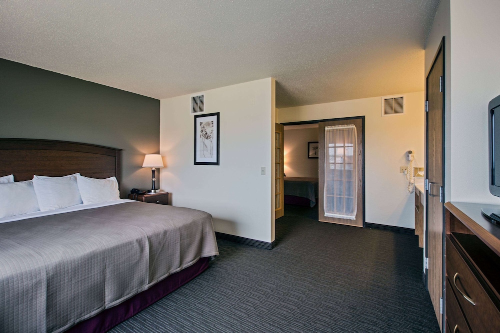 Suite, Multiple Beds, Non Smoking (Two-Bedroom Suite) photo 3