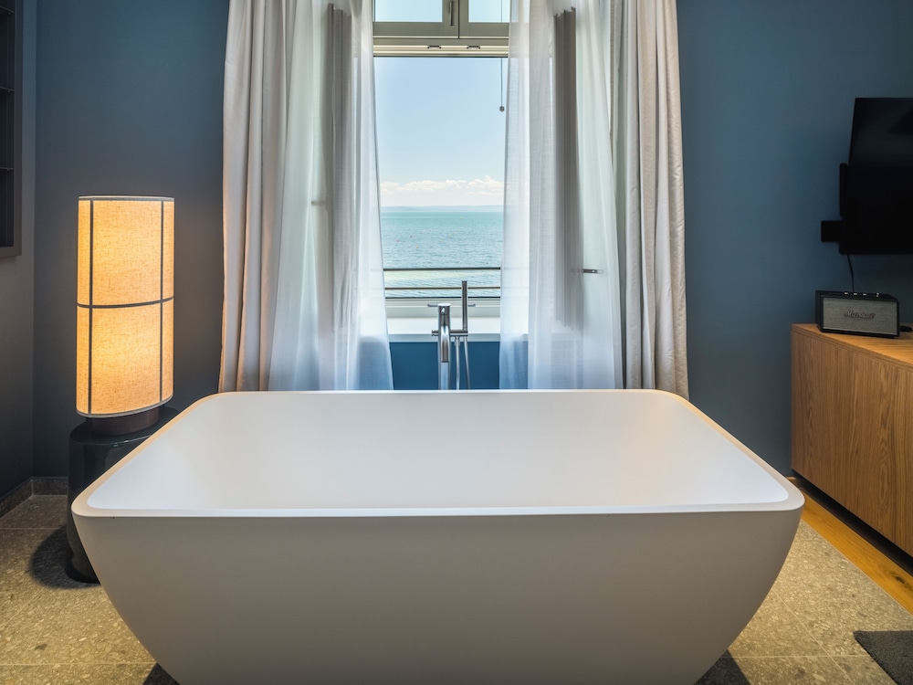 Deluxe Double or Twin Room, Sea View