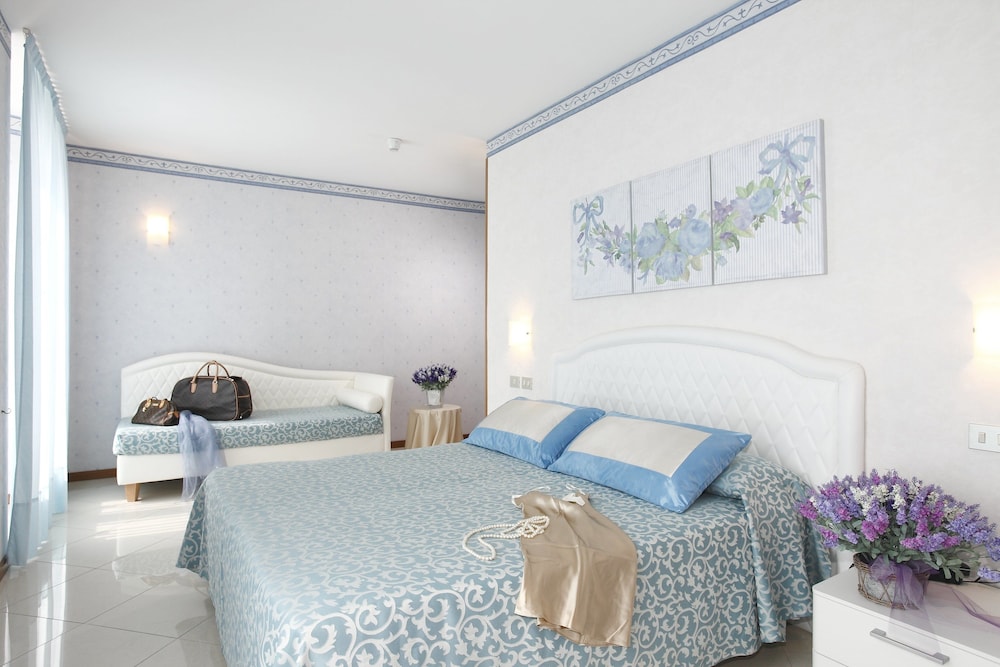 Superior Room, 1 Bedroom, Balcony